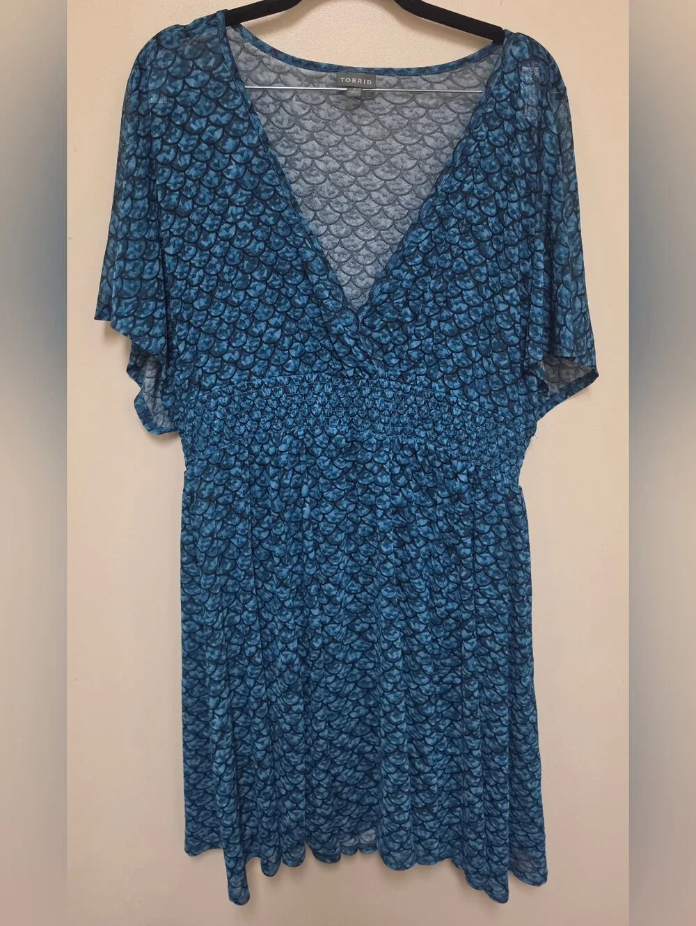Torrid Chiffon Smocked Waist Cover-Up Dress Size 2 Color Mermaid scale EUC